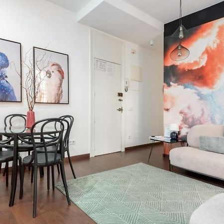 2 Bedrooms 2 Bathrooms Furnished - Malasana - Bright Stylish - Mintystay Madrid Exterior foto