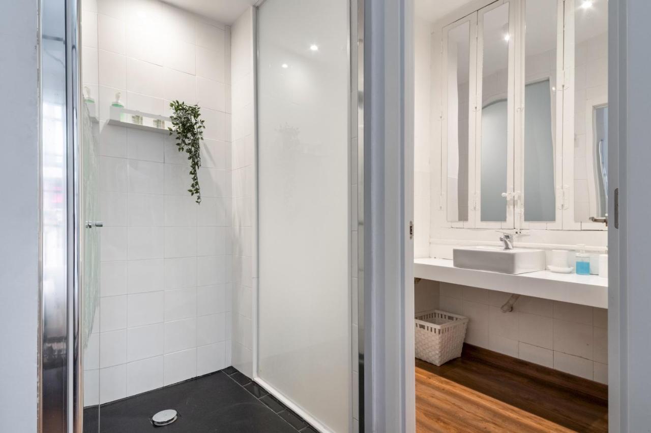 2 Bedrooms 2 Bathrooms Furnished - Malasana - Bright Stylish - Mintystay Madrid Exterior foto
