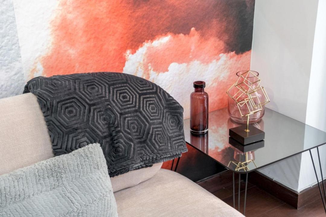 2 Bedrooms 2 Bathrooms Furnished - Malasana - Bright Stylish - Mintystay Madrid Exterior foto